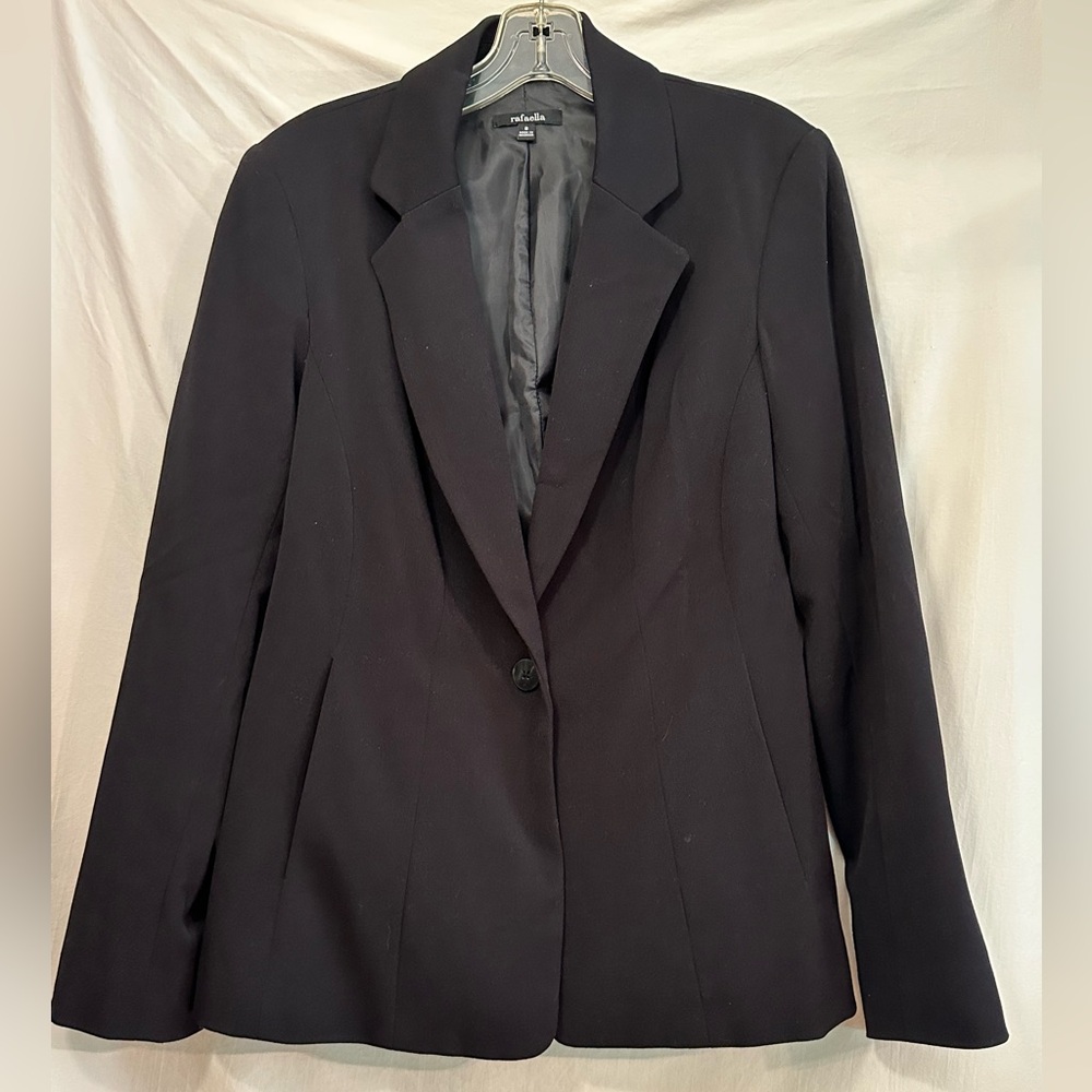 Rafaella Black Blazer with Notched Lapels and Structured Shoulders